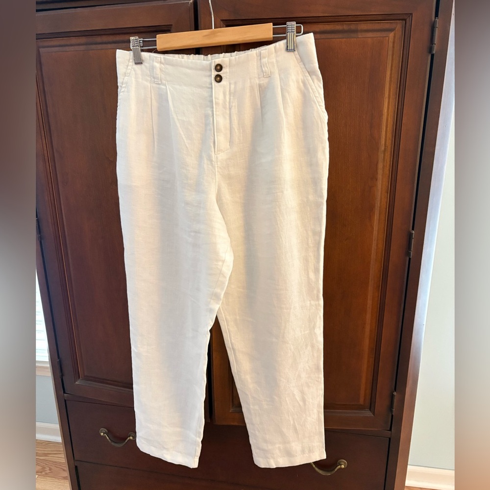 Garnet Hill 100% white linen pants. Size 10.